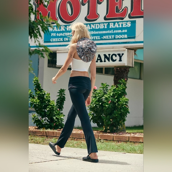 NWTFREE PEOPLE Movement Aced Pants Ruched Waist Yoga Pants Black Size XS - Picture 6 of 13